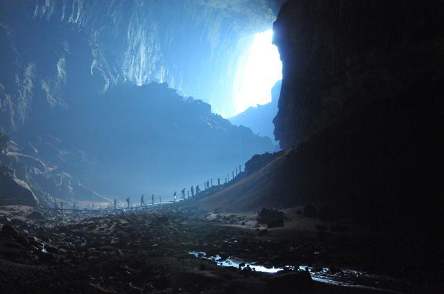 Огромные пещеры Гунунг Мулу