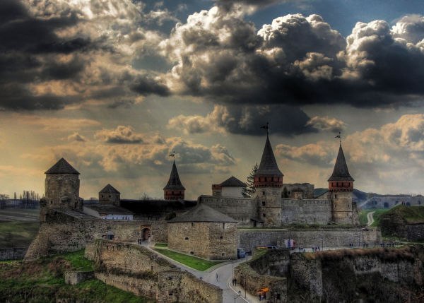 Замки и крепости Западной Украины: история диктует стиль