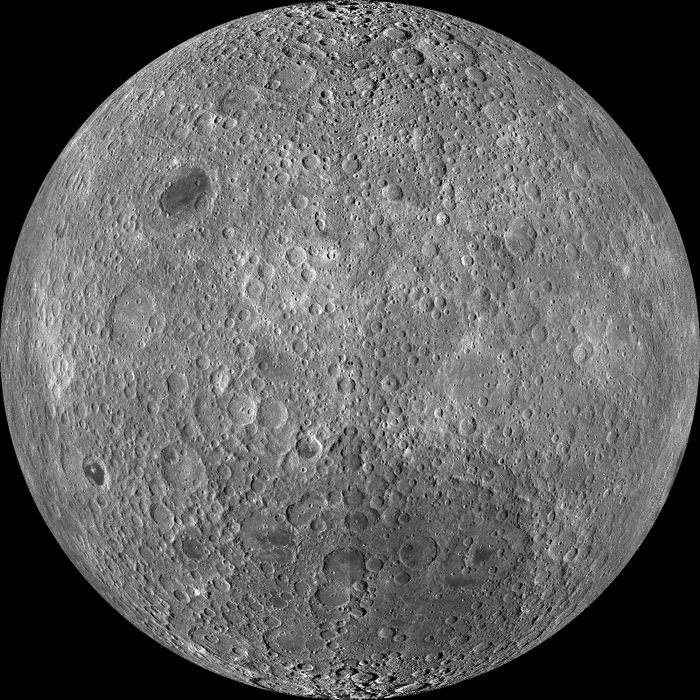 Обратная сторона Луны (LRO)