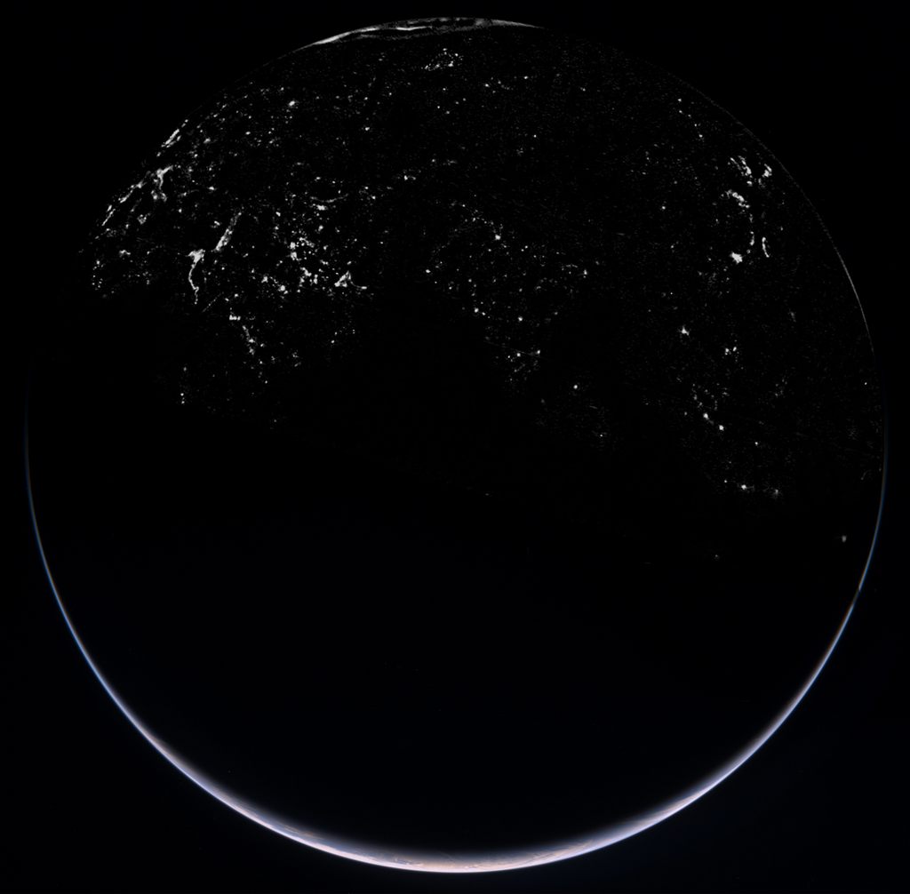 Земля ночью